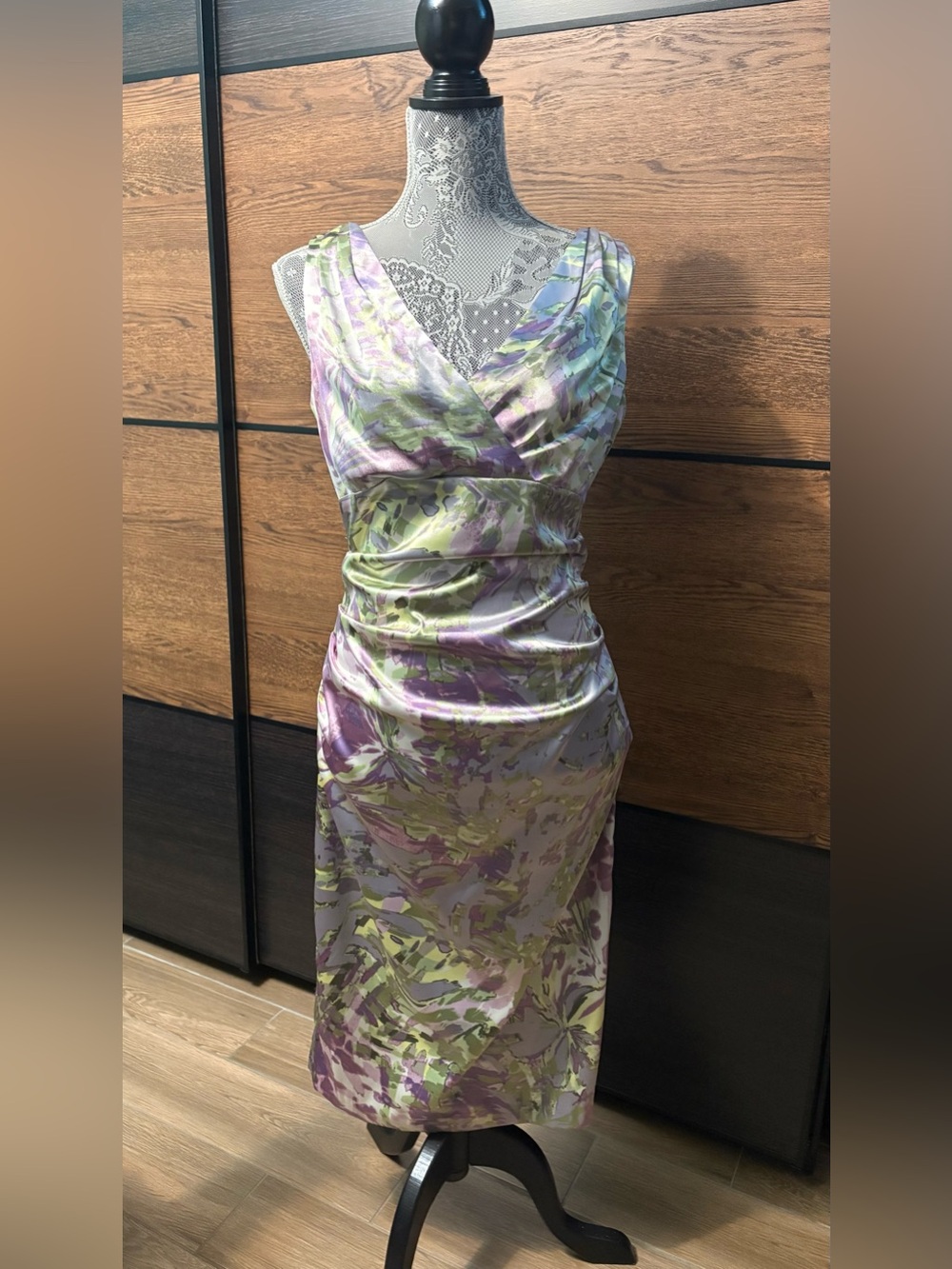Jessica Sleeveless V-Neck Satin Floral Ruched Midi Dress in Lavender and Green